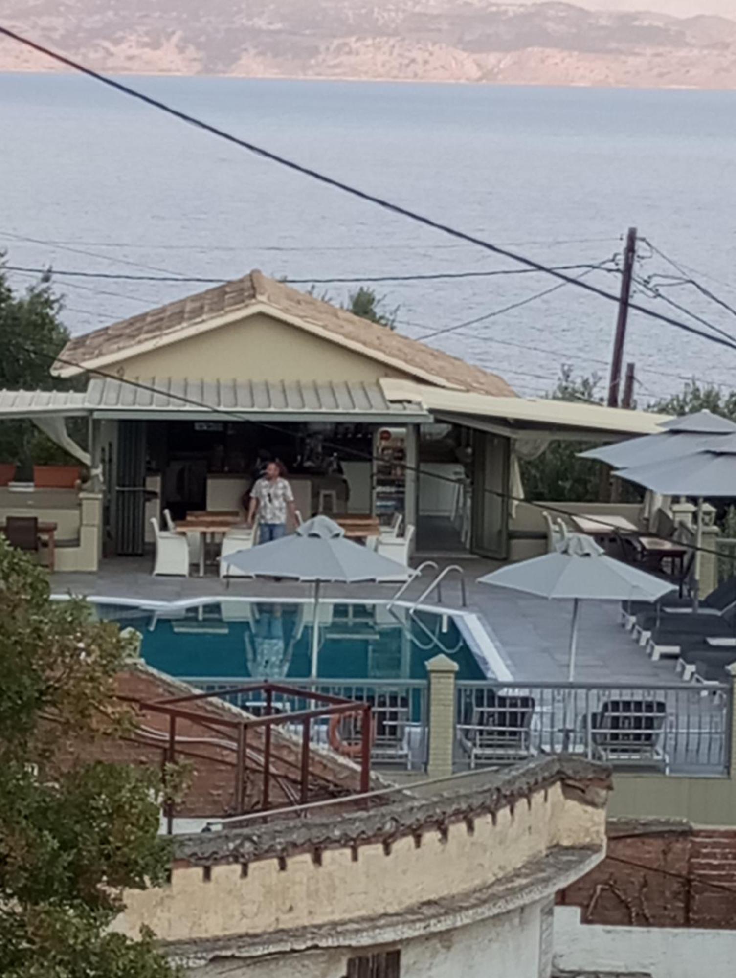 Sarakinos Apartments バルバティ エクステリア 写真